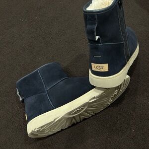 UGG Men's Dark Blue boots